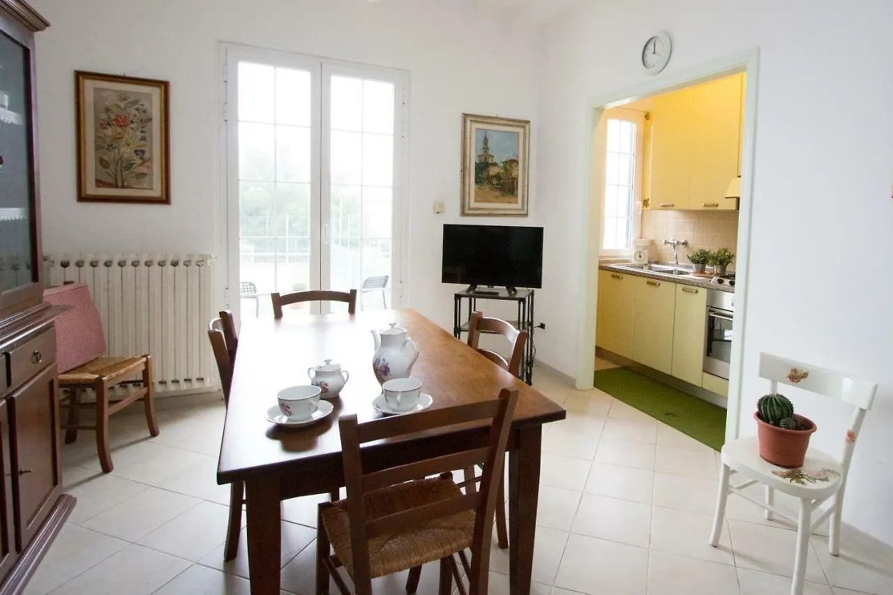 Casa Sul Mare Vada Apartment